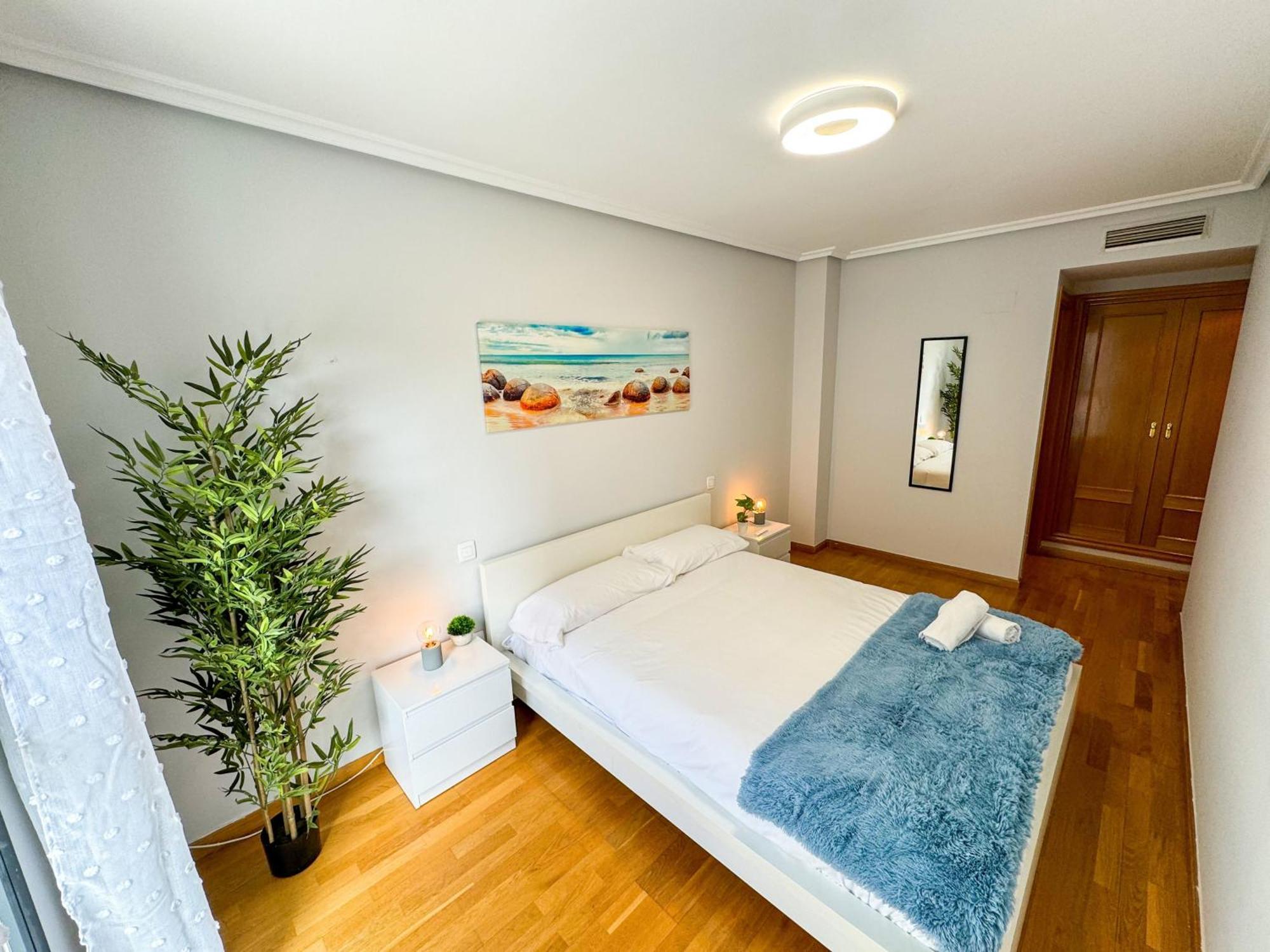 Reina Del Pilar Comotucasa Zaragoza Bagian luar foto